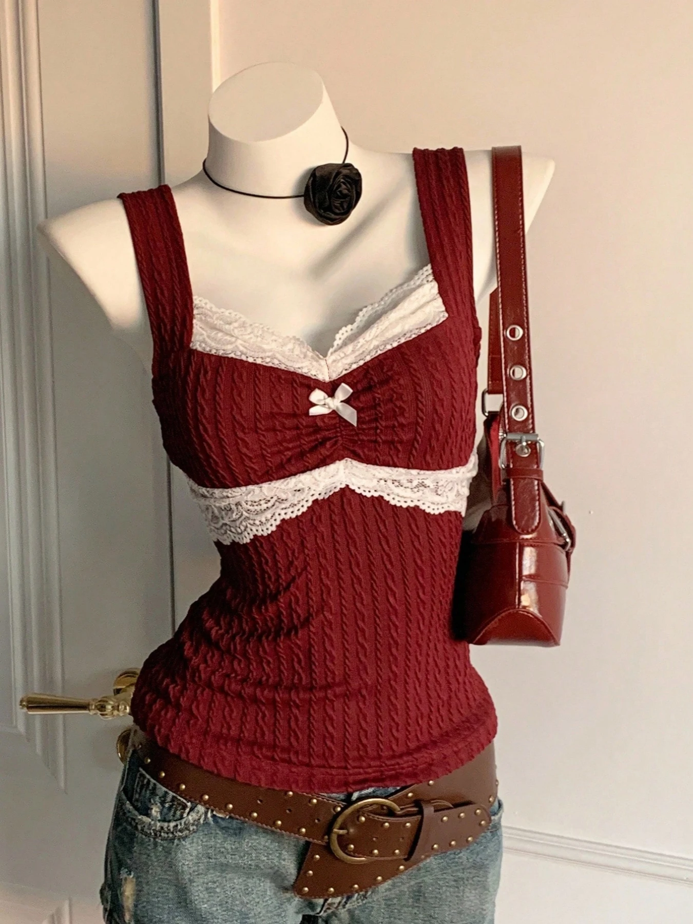 Y2K Summer Fashion New Lace Splicing Bow Decoration Pure Desire Women's Tank Top 3