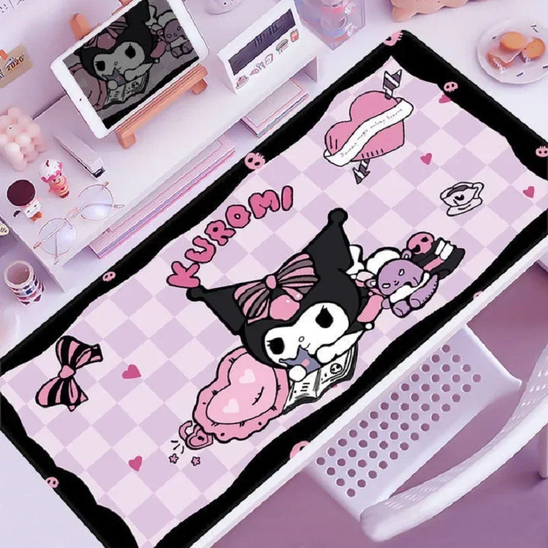 Sanrio Anime Mouse Pad Tapete de Mesa Acessórios de Computador Gamer Grandes Esteiras de Escritório Office Gaming Desk Kuromies Mousepad 900×400