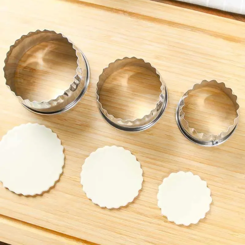

3 Pieces/set DIY Biscuit Mold Set Round Stainless Steel Biscuit Tool Cake Fondant Cutter Home Kitchen Baking Pastry Tool