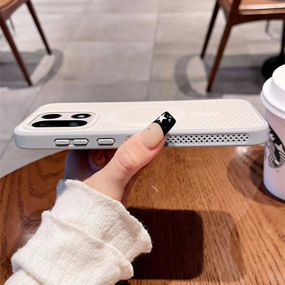 Magnetic Honeycomb Heat Dissipation Case with Wireless Charging Compatibility