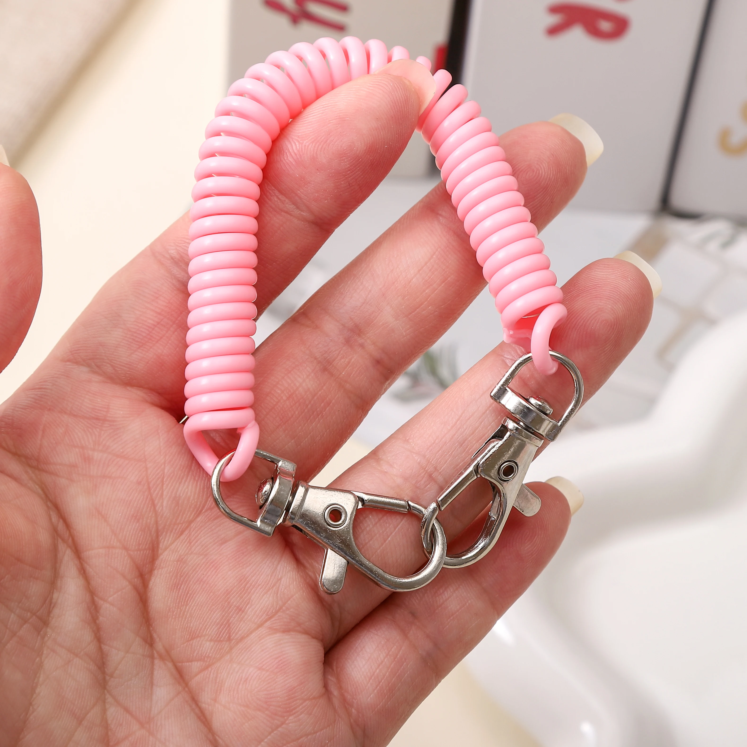 Elastico molla a spirale estendibile per chiavi (18 cm) 21