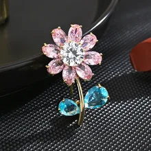  Female Fashion Pink Crystal Flower Brooches For Women Luxury Yellow Gold Color Zircon Alloy Plant Brooch Safety Pins 