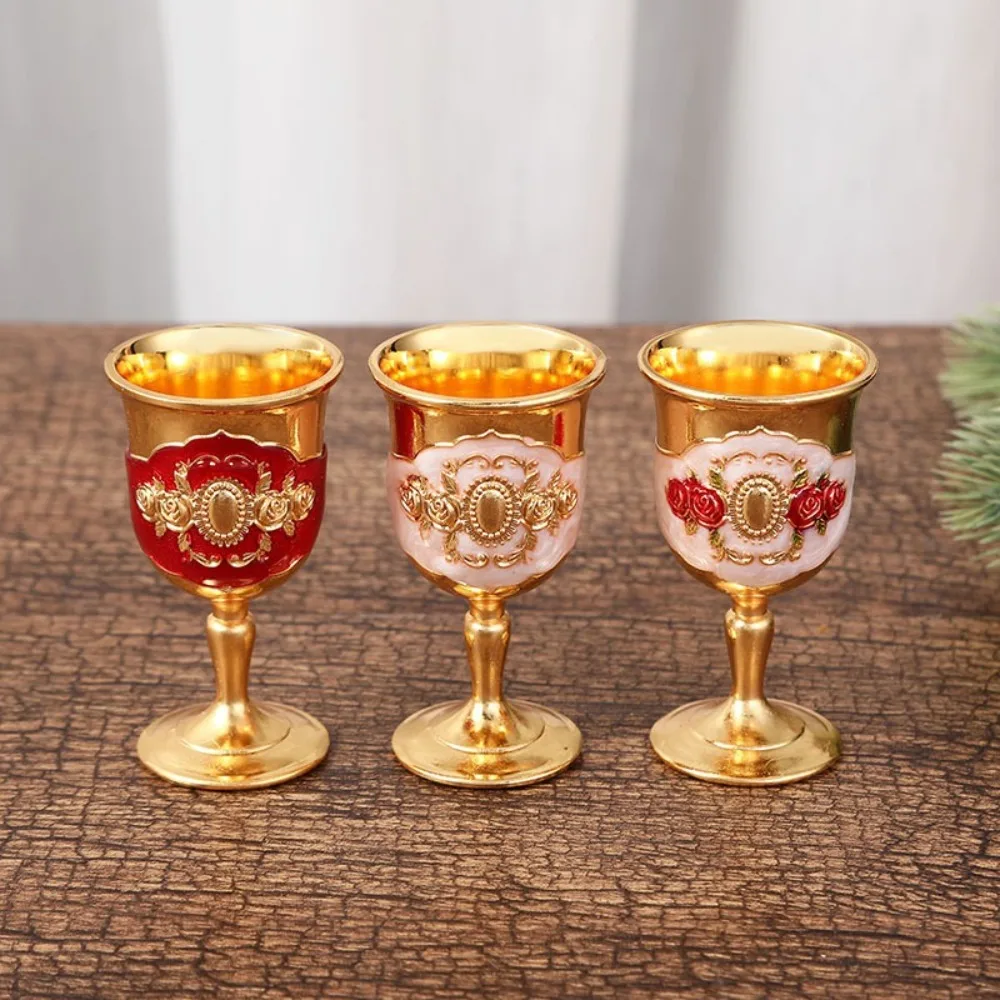 Gold Vintage Wine Goblet - European-Style Drinkware