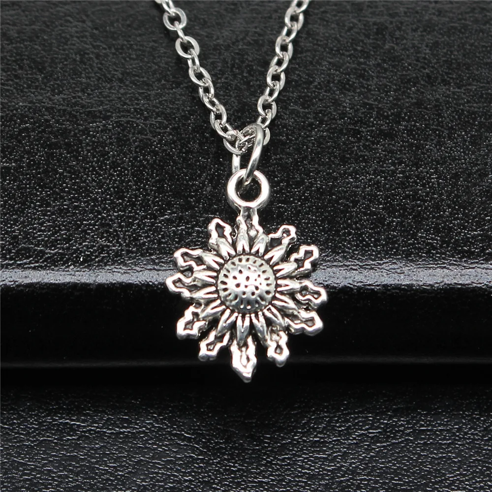 

Цепочка с подвеской в виде солнца, под античное серебро, 17 х13 мм