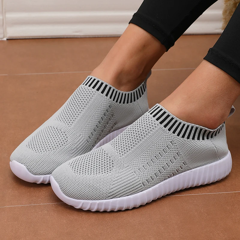 Women Sneakers Flat Bottomed Outdoor Casual Sports Single Shoes Comfortable Summer Mesh Lightweight Vulcanized Walking Shoes