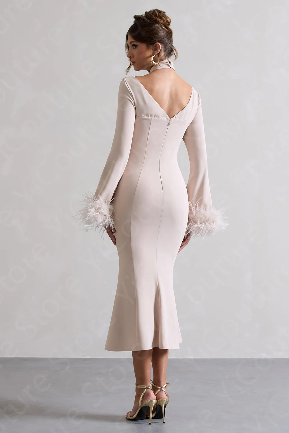 Cocktail Party Dresses Halter Neck Homecoming Gowns Long Sleeves Pageant Dresses Mermaid Feathers