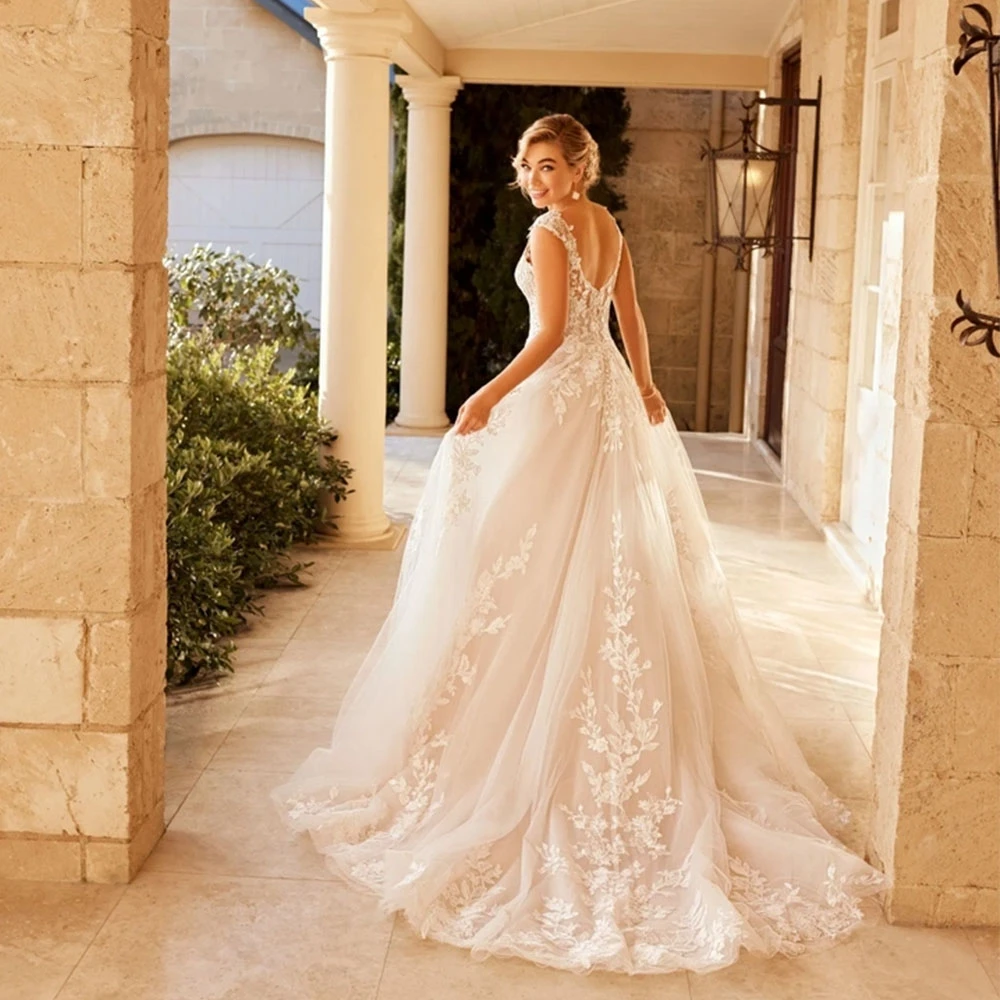 Elegant Wedding Dress For Women Customized V-Neck Cap Sleeve Lace Appliques Vestido De Noiva With Button Sweep Train Custom Made 2