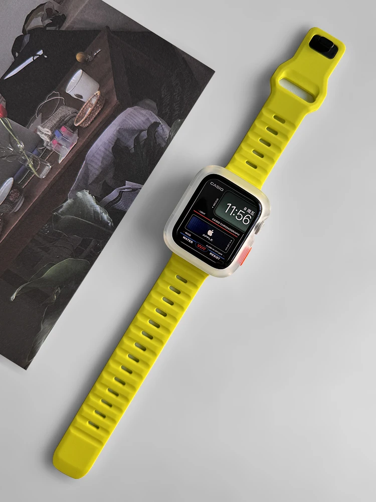 Protective Silicone Case and Strap Set