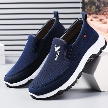 Men Casual Canvas Shoes Lightweight Summer Mesh Shoes Breathable Slip on Flats Men Fashion Walking Shoes Soft Loafers for Men