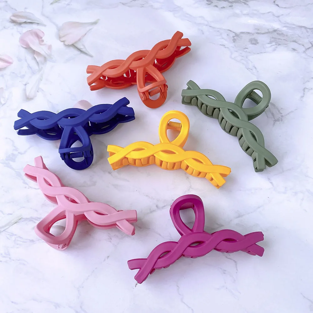 New Fashion Candy Color Irregular Twisted Acrylic Hair Claw Geometric