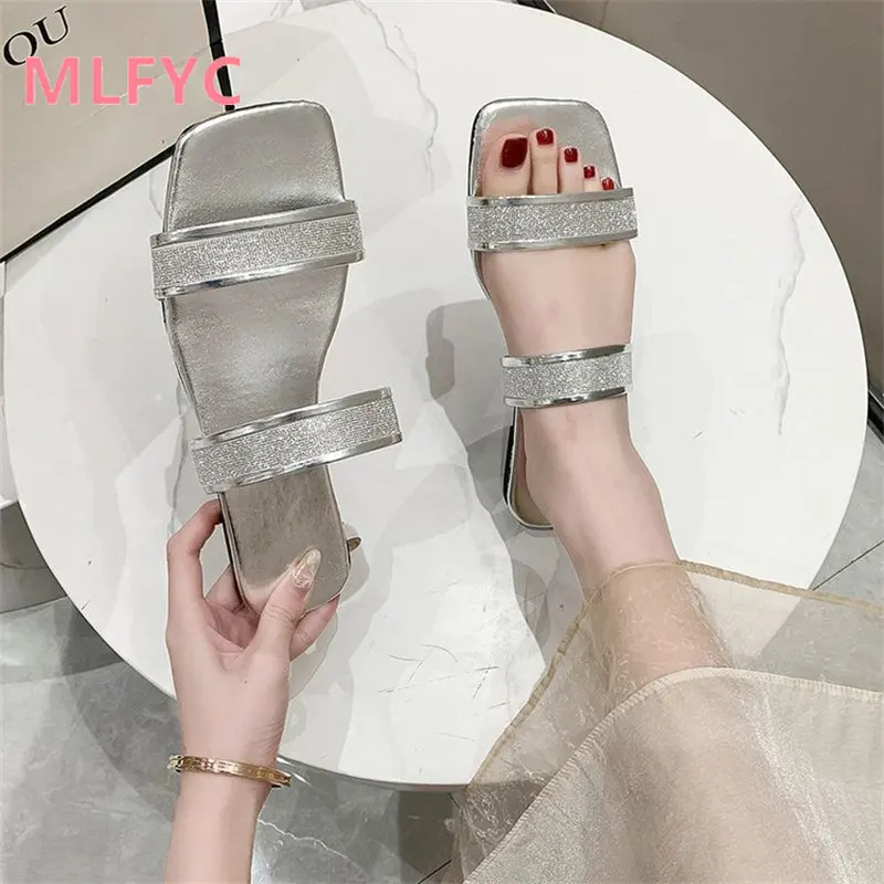 Summer new sandals Women wear simple flat slippers 2023 ladies comfortable casual slippers