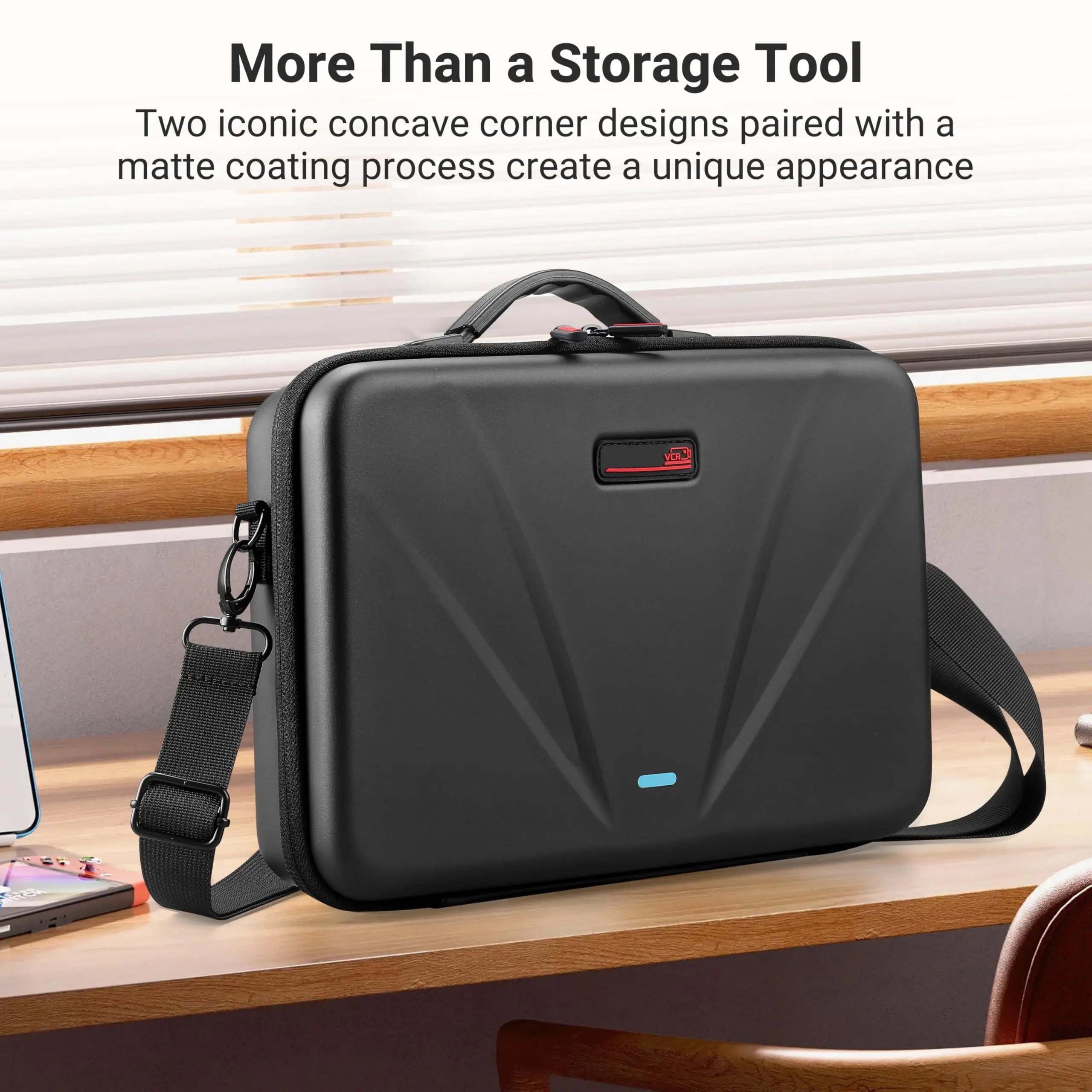 Sac rangement voyage portable ouvert montrant la caméra Insta360 X5 et ses accessoires rangés dans les compartiments intérieurs.