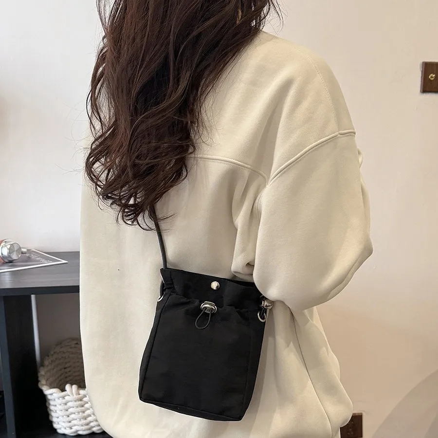 Borsa a Tracolla per Telefono, Piccola Borsa in Nylon per Cellulare, Borsa a Tracolla per Smartphone con Cerniera - immagine 3
