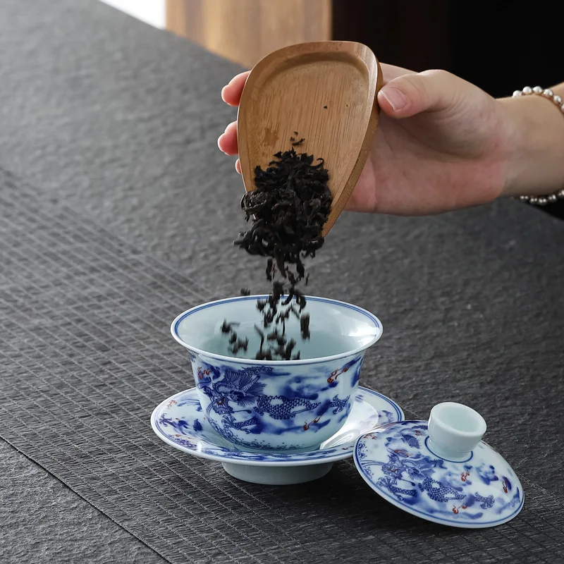 Chinese Retro Sancai Gaiwan Blue and White Tea Tureen Ceramic Teaware Tea Cup Set Handmade Porcelain Gongfu Bowl Cups