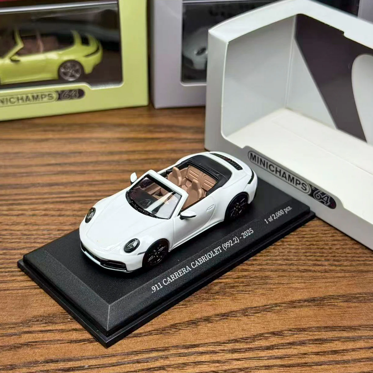 미니챔프스 1:64 992.2 카레라 GTS 다이캐스트 모델카