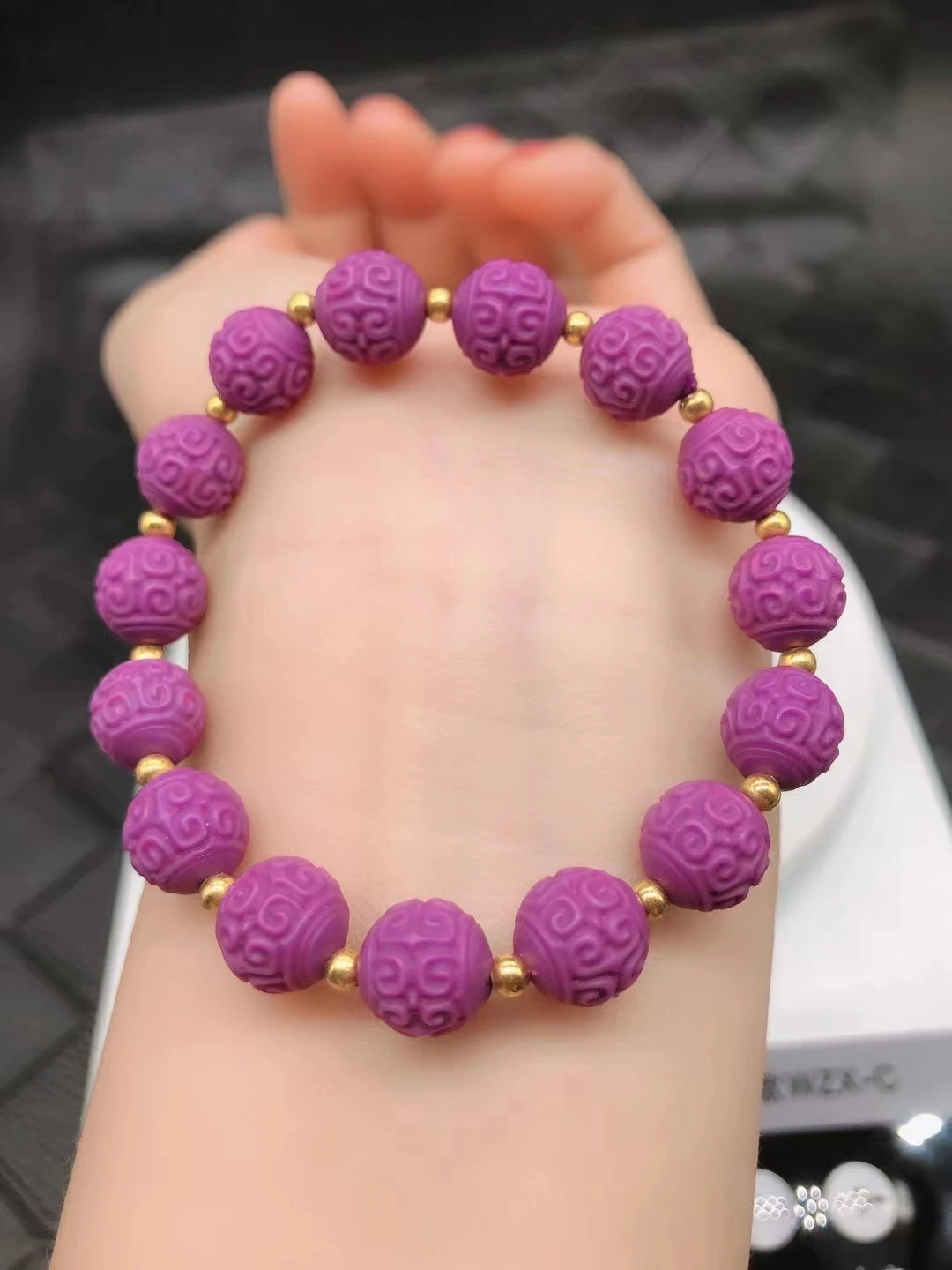 

Новейшие изысканные ювелирные изделия натуральный драгоценный камень самодельный браслет фиолетовые слюда бусины изысканный модный ручной браслет хороший подарок