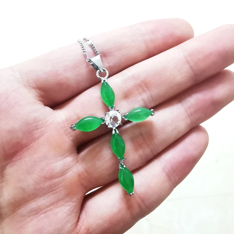 

Fashion Natural Green Jade Emerald Cross Necklace Stainless Steel Chain Choker Pendants Necklaces For Men Women Party Jewelry