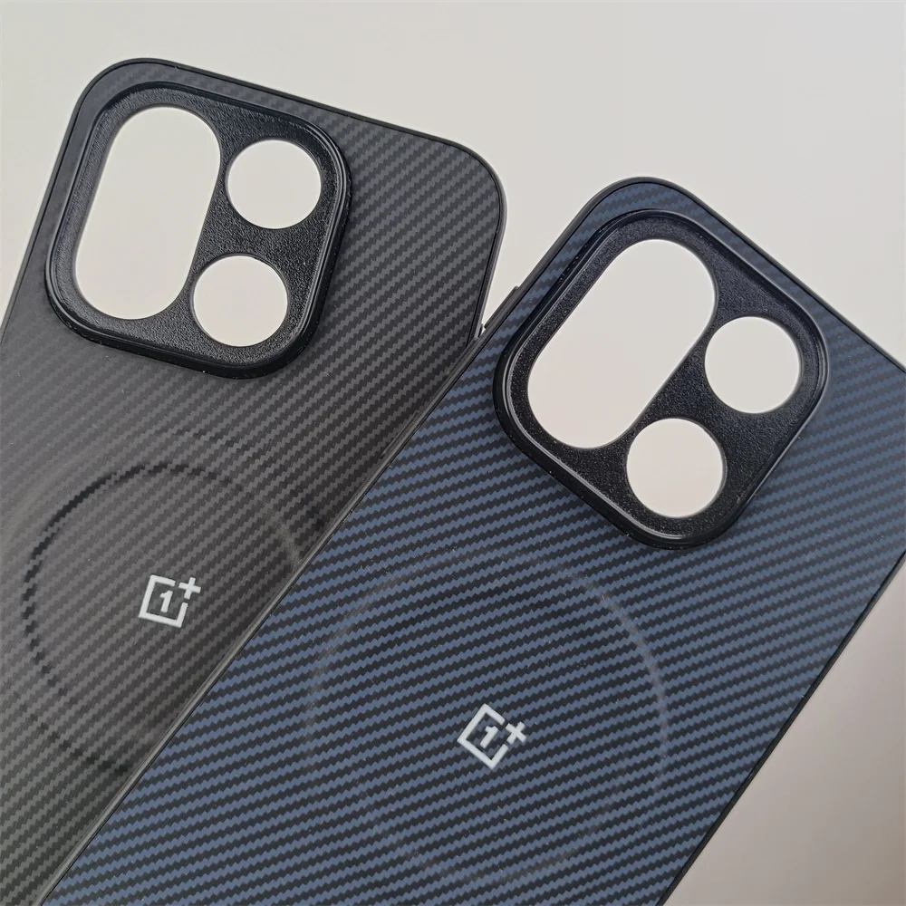 Magnetic Carbon Fiber Case with Lens Protection