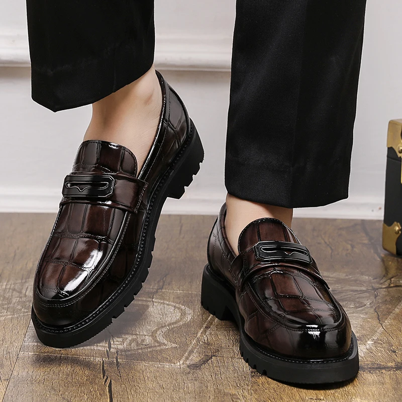 Men's thick soled leather shoes Fashionable minimalist design style Daily Outdoor Leisure Business Party height increasing shoes leather shoes