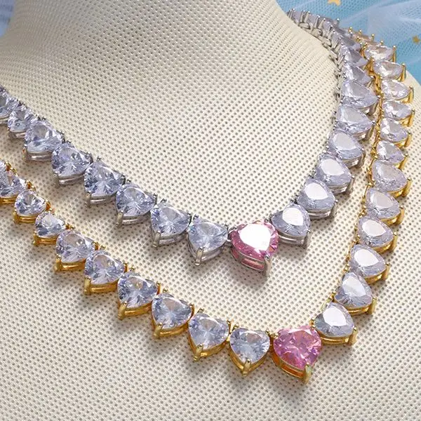 Beautiful Ladies Jewelry Store