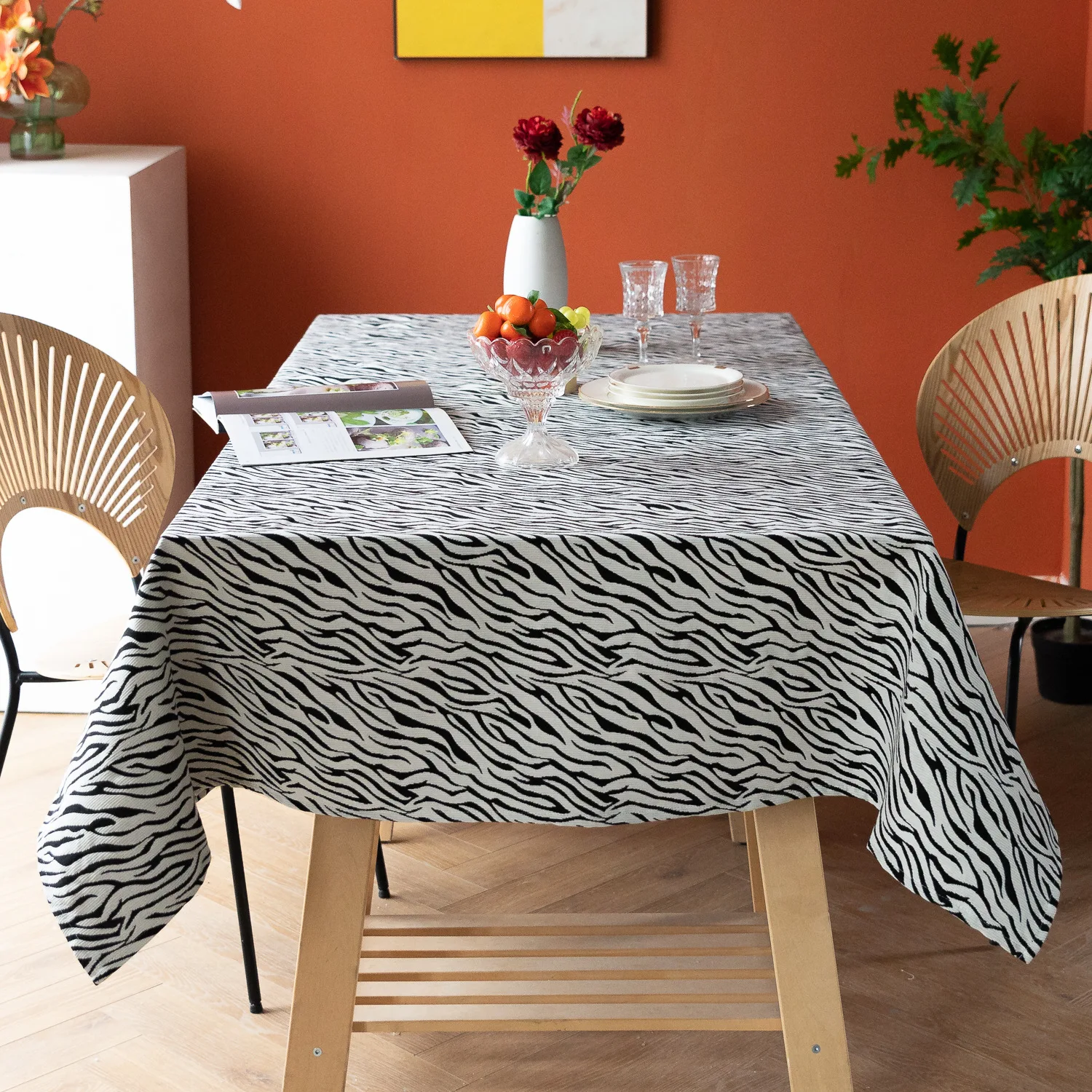 

Light Luxury Thickened Tablecloth Zebra Stripe Pattern Tablecloth Jacquard Decoration For Living Room