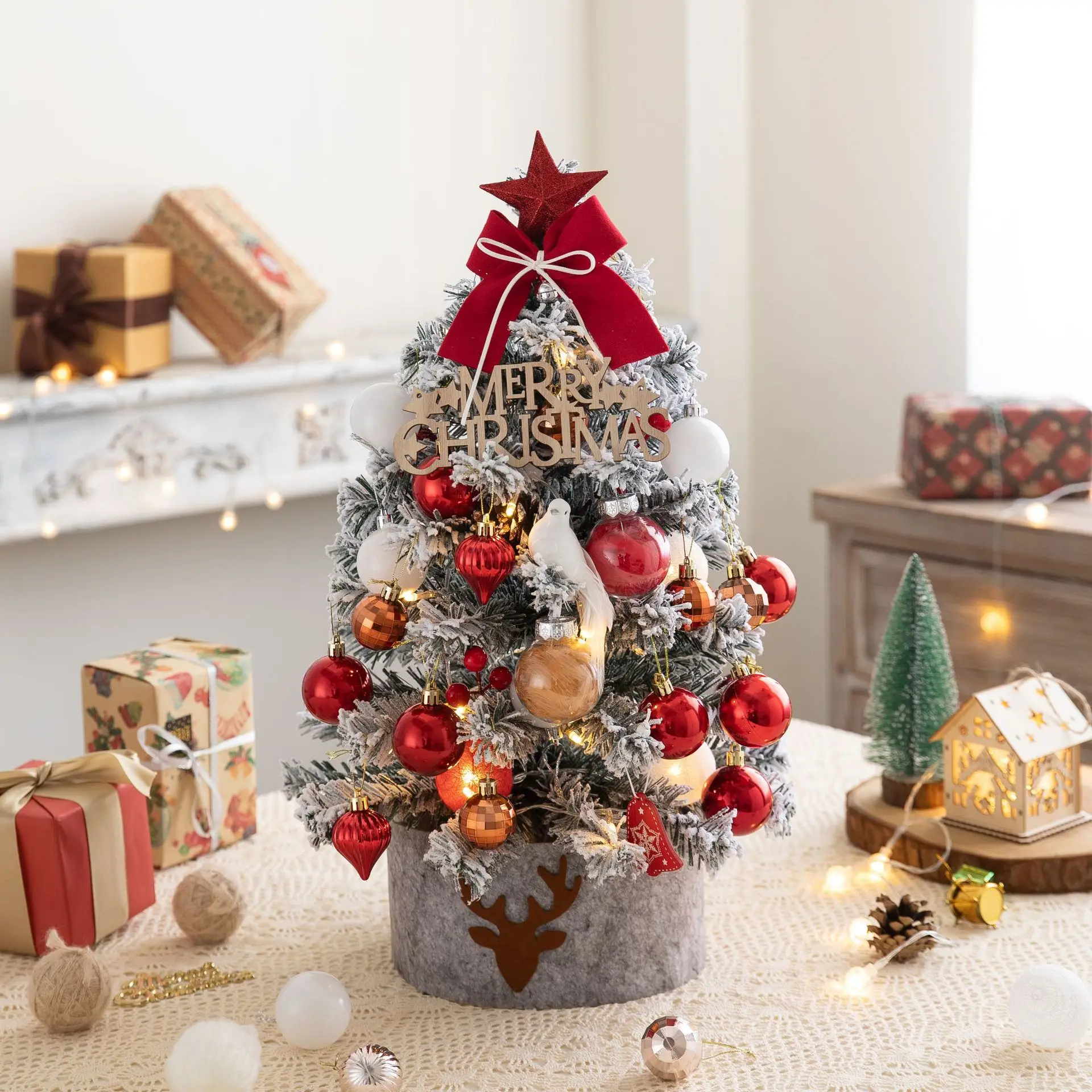 Desktop Mini Christmas Tree Golden Red Ball Flocking with Led Lights for New Year
