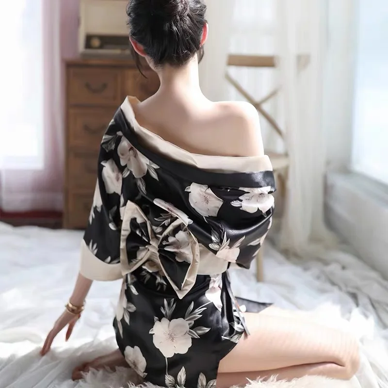 Japanese Kimono Sexy Cosplay Outfit For Women Traditional Style Robe Yukata Costumes Pajamas Soft Silk Belt 3pcs Set Black Red