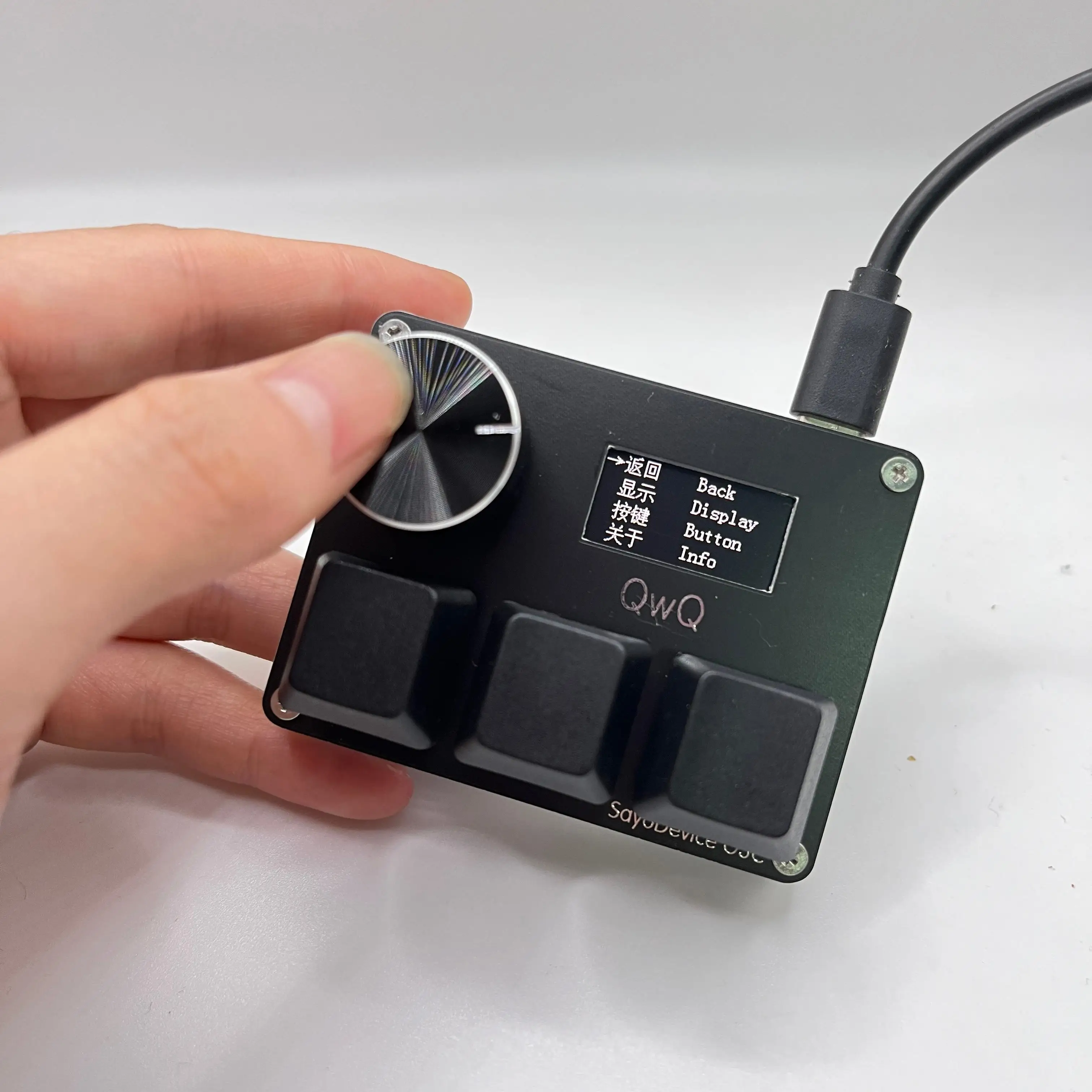 

SayoDevice OSU O3C Rapid Trigger Hall Switches Wooting Magnetic Red Switches Keyboard With Knob And Screen Copy Paste Shotcut