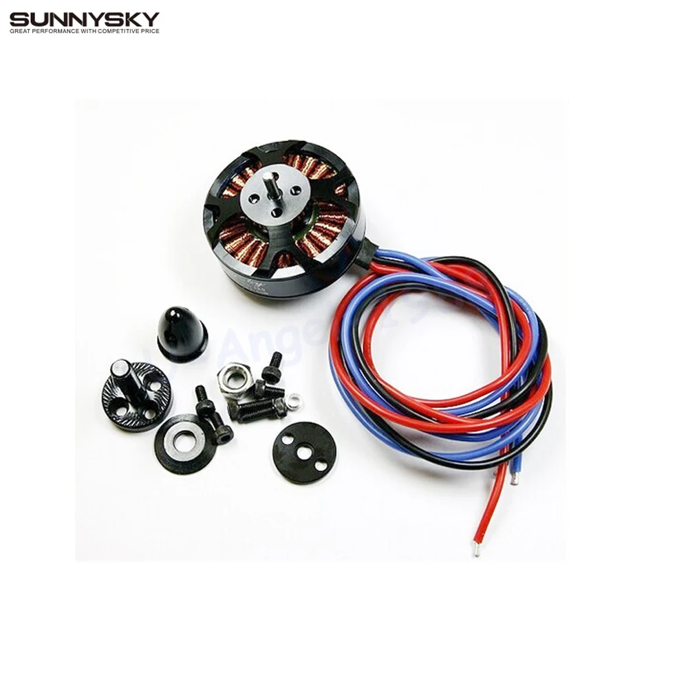 Moteur RC Sunnysky X4110S sans balais posé sur une surface avec une hélice en arrière-plan.