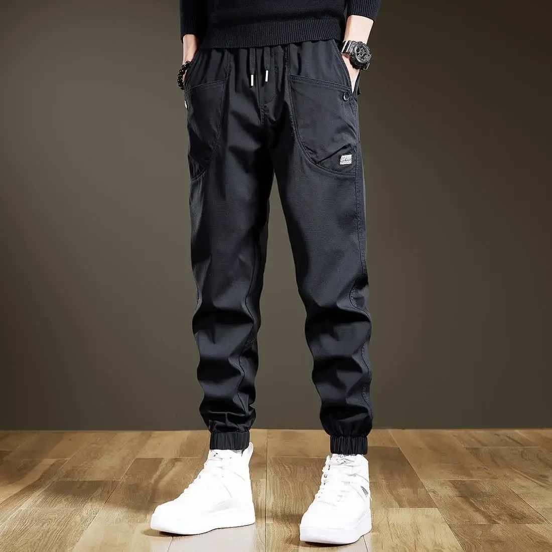 thumbnail image 1 of Pantalones multibolsillos estilo coreano para hombre, estilo informal, Y2k, estilo vintage, estilo Harajuku, de lujo, estéticos, tecnológicos, pantalones cargo para hombre, 1 of 5