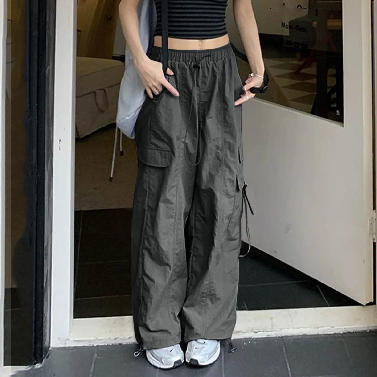 

Women's Plus Size Tethered Elastic Waisted Straight Leg Cargo Pants Solid Color Loose Casual Wide Leg Trousers