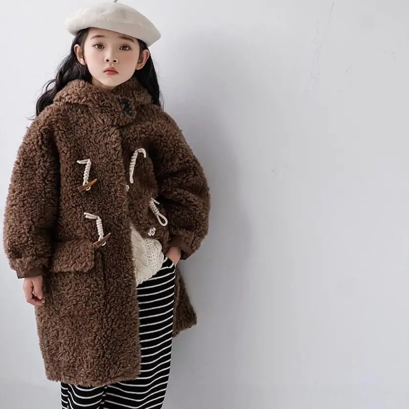 

2023 Winter New Children's Fur Coat Horn Button Design 100% Wool Lambswool Cashmere Thciker Warm Jackets For Girls A3140