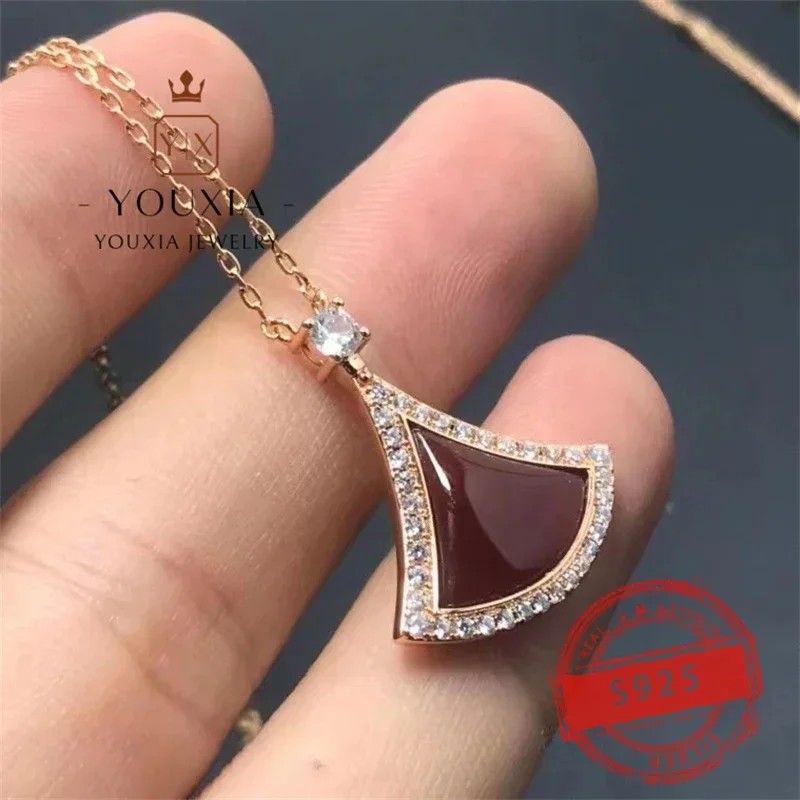 1: 1. Customized hot selling s925 silver fan edge diamond agate women's jewelry necklace with personalized exquisite temperament