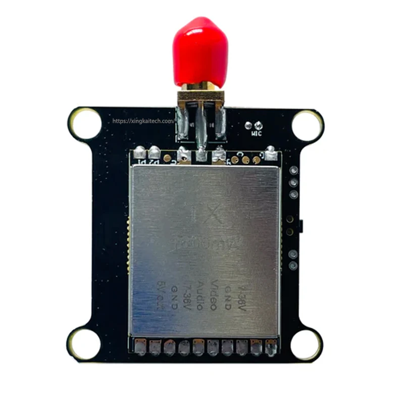 Émetteur FPV 1.2G 1.6W VTX monté sur un drone, câbles et dissipateur thermique en place