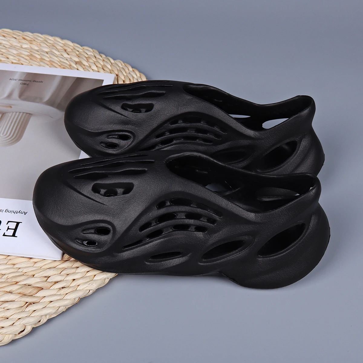 Women Clogs Summer Female Sandals Thick Bottom Home Slides Soft EVA Platform Garden Shoes Beach Sandals Home Slippers 4