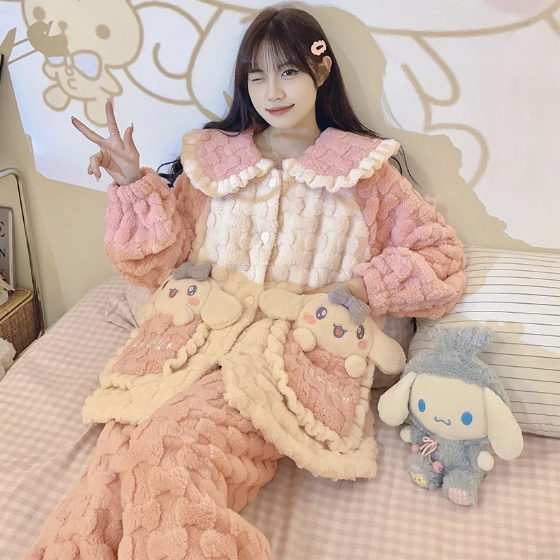 

Sanrio Cartoon Pajamas Hello Kitty Female Winter Ins Cute Thickening Coral Fleece Outerwear Homewear Warm Suit