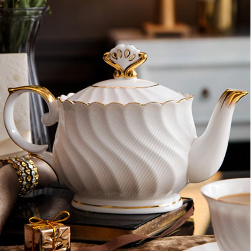 

1 pcs French Light Luxury Bone China Flower Teapot Ceramic Coffee Cup Saucer Porcelain Milk Jug Sugar Bowl home bar decoration