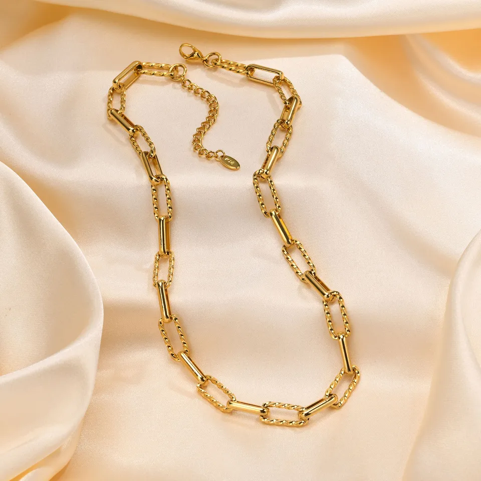 Set Di 2 Collane Oro A Strati Per Donna - Catena A Graffetta Spessa E Serpente, Placcato 18K, Ipoallergenico - 2