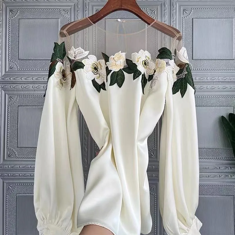 Floral Embroidery Blouse 2025 New Spring Long Sleeve Shirt Women Tops Autumn Sweet Mesh Round Collar Fashion Clothes 25565