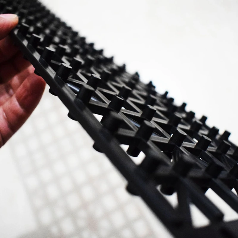 Tire chains car wheel anti skid pad tire studs anti skid 2Pcs car snow mud off plate tire traction foldable skid plate nonslip mat sand snow chain wheel
