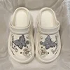 Fashion Charms Sandals 2025 New Clog Shoes Outdoor Women Slippers Thick Sole High Quality Summer Sandals For Girls 2