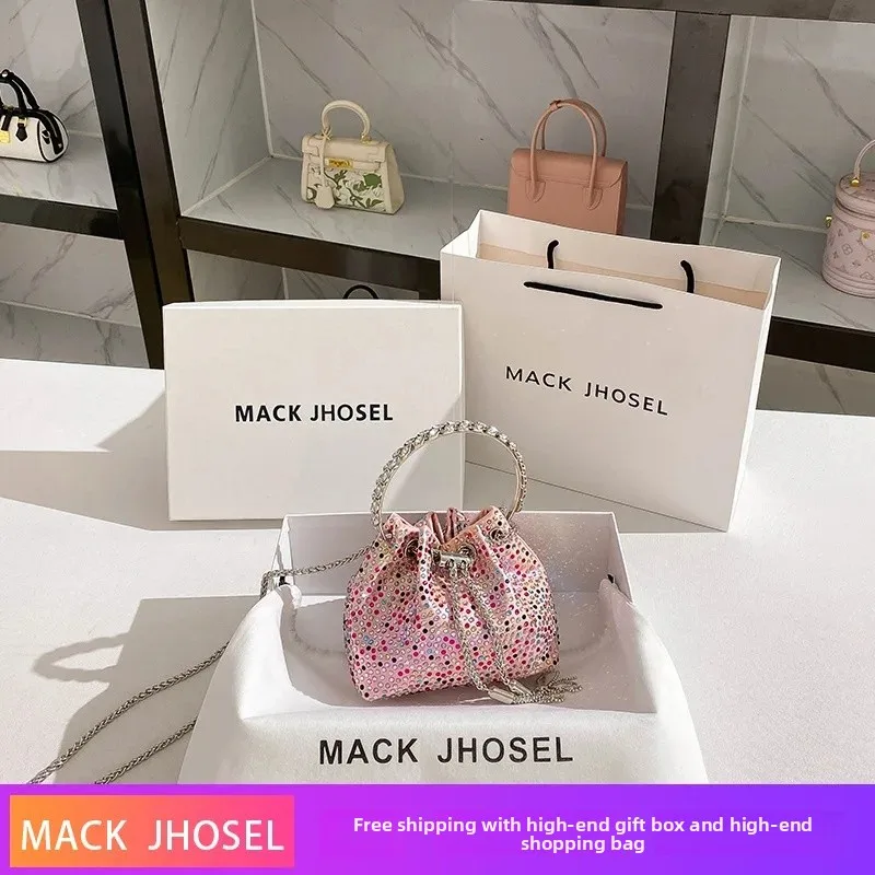 المألوف الصيف الماس جزءا لا يتجزأ من سلسلة معدنية...