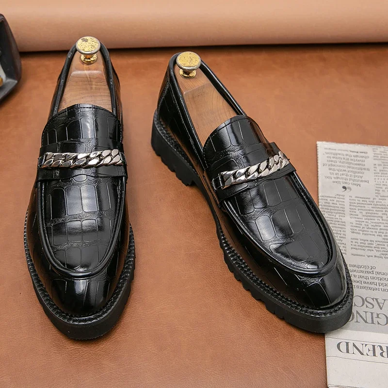 

Fashionable Men Pointed Toe British Korean Version Loafers Black Brown Retro Thick Sole Anti Slip Durable Leather ShoesSize38-44