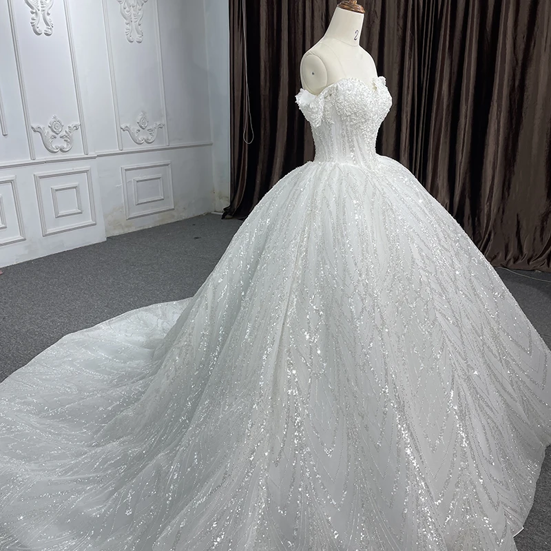 Рисунок 4 - Стильное новое длинное цельнокроеное платье