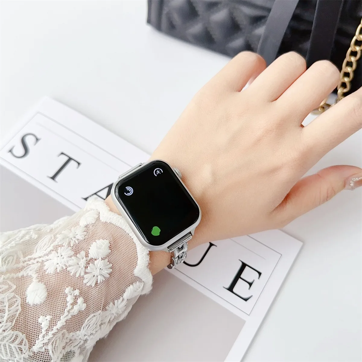 Watch Band For iWatch 42/44/45/46/49mm 38/40/41mm Metal Fashion Watch Strap For Watch Series Ultra2 Series 10/9/8/7/6/5/4/3/2/1_voghion.com