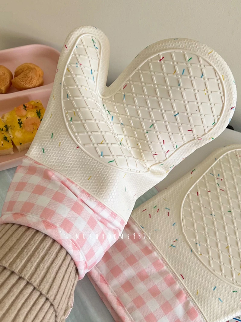 Korean Cotton Sugar Needle Silicone Non-slip Heat-resistant Microwave Anti-scald Gloves Silicone Oven Mitts Kitchen Gloves Silicone Oven Gloves Silicone Oven Protector