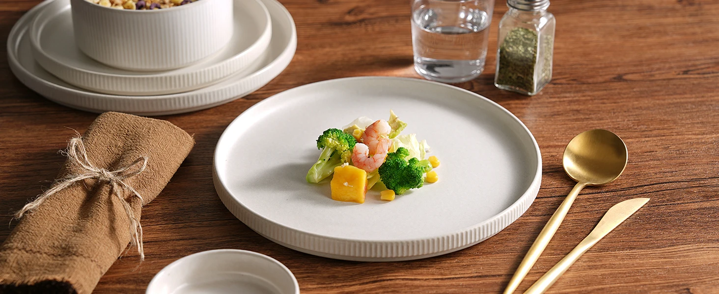 dinnerware set