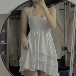 Houzhou branco sem costas sexy vestido feminino elegante kawaii halter sem mangas irregular plissado fairycore cintura alta mini vestido coreano