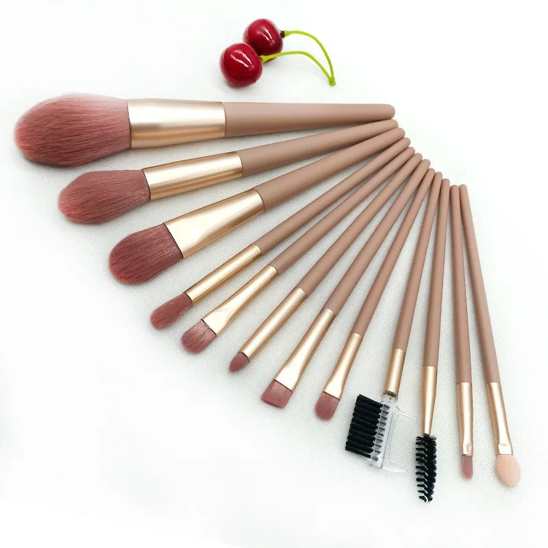 

Nude Pink Makeup Brush Set High Gloss Loose Powder Blush eyeshadow Brush Set Brush bristles Soft makeup tools