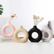 

Donut Vase Flower Arrangement Hollow Round Vases Bohemian Vase for Home Crafts Vase Decoration Home Nordic Decoration Home